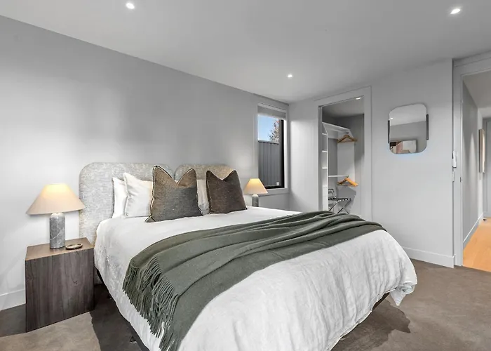 Ramaroa - Family Friendly - Sleeps 8 *